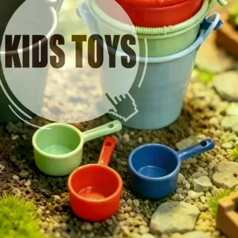 Dollhouse Playset 1/6 Scale Water Bucket with Spoon 5 Sets Colored Plastic for Realistic Scenes
Dollhouse Playset 1/6 Scale Water Bucket with Spoon 5 Sets Colored Plastic for Realistic Scenes