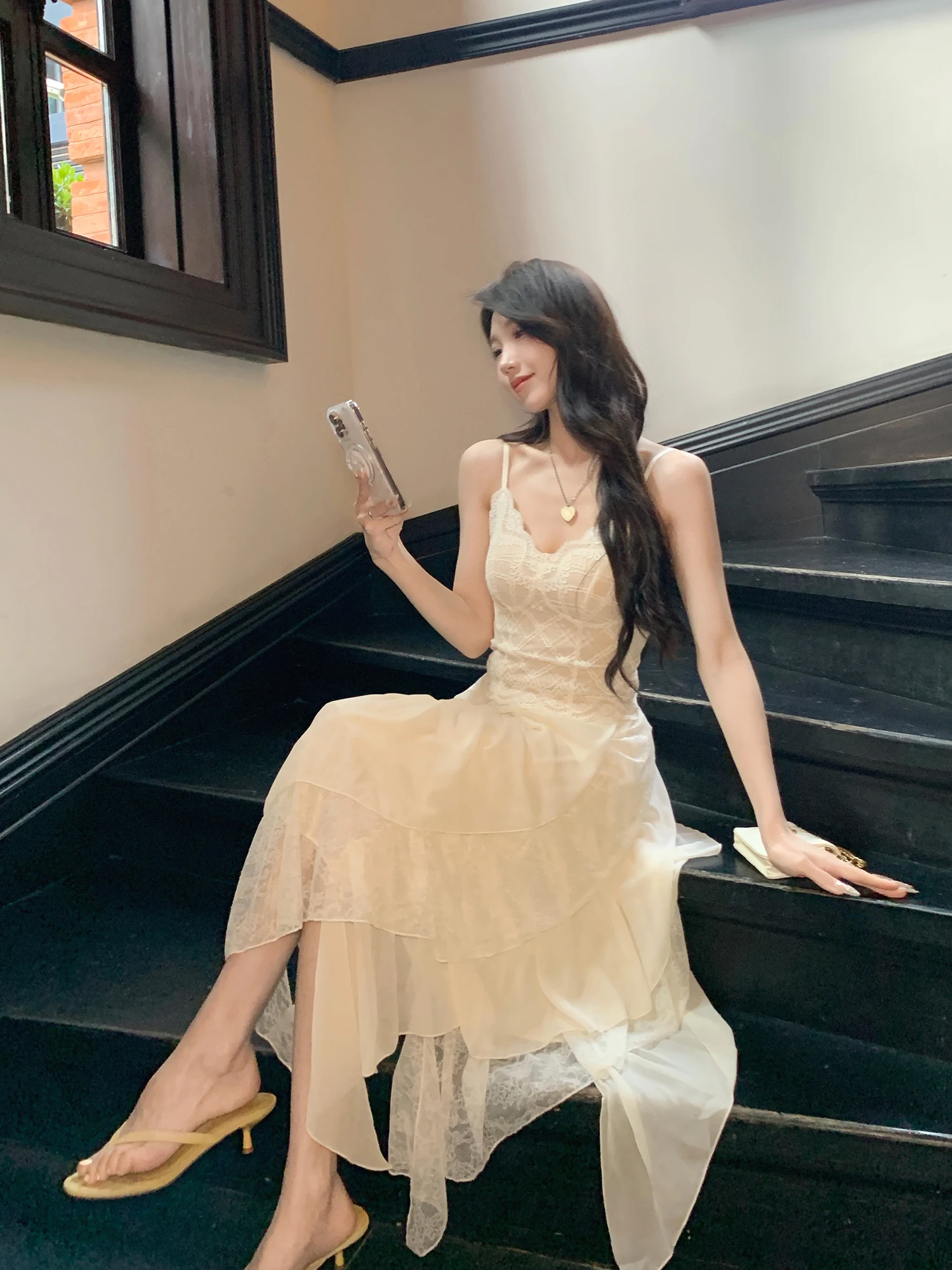Summer New Style Irregular Hemline Half Skirt for Women High Waist Design Polyester Material Puffy Skirt Elastic Waist
Summer New Style Irregular Hemline Half Skirt for Women High Waist Design Polyester Material Puffy Skirt Elastic Waist