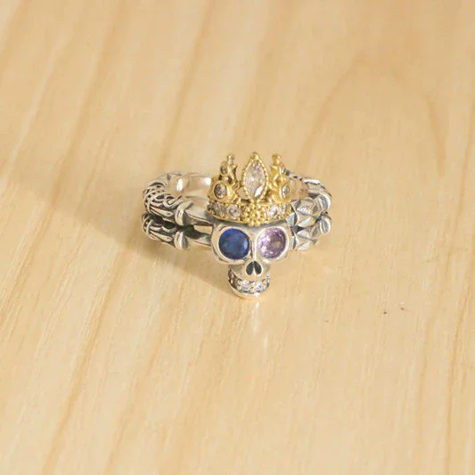 Cool sterling silver crown skull ring hip-hop trendy accessory Personalized index finger ring with open mouth
Cool sterling silver crown skull ring hip-hop trendy accessory Personalized index finger ring with open mouth
