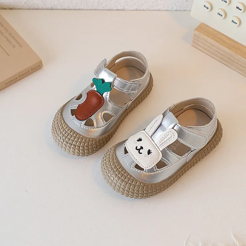 2025 Children Sandals for Girls Summer New Fashion Korean Style Soft Bottom Anti-slippery Versatile Chic Cut-outs Beach Shoes
2025 Children Sandals for Girls Summer New Fashion Korean Style Soft Bottom Anti-slippery Versatile Chic Cut-outs Beach Shoes
