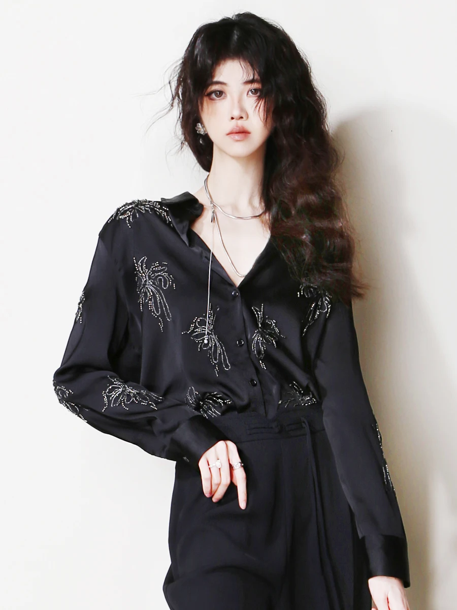 Утягивающая длинная све Commuter Sle U88 Универсальная рабочая одежда с цветочным принтом из бисера, классический воротник, свободный крой, женская мода
Утягивающая длинная све Commuter Sle U88 Универсальная рабочая одежда с цветочным принтом из бисера, классический воротник, свободный крой, женская мода