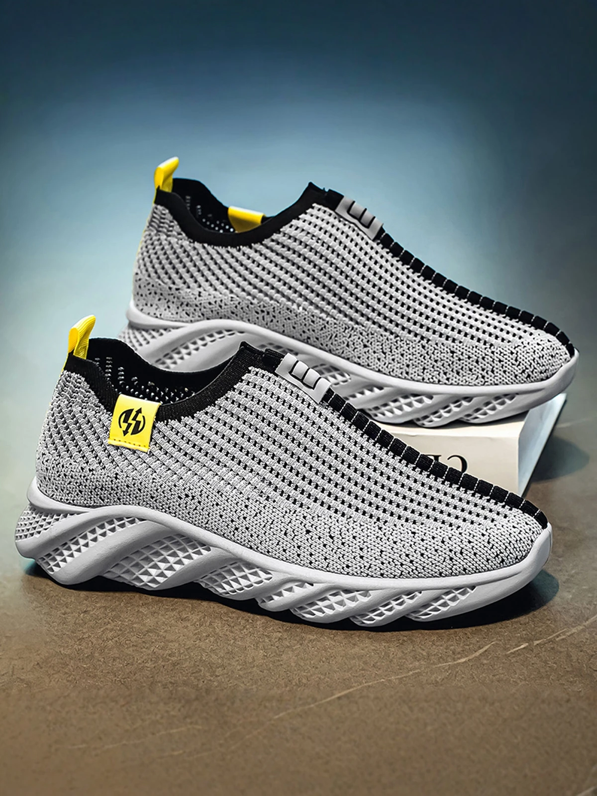 Summer Thin Mesh Breathable Slip-On Driving Shoes Men's Anti-Odor Casual Fashionable Outdoor Leisure Shoes round Toe Thick Bo...
Summer Thin Mesh Breathable Slip-On Driving Shoes Men's Anti-Odor Casual Fashionable Outdoor Leisure Shoes round Toe Thick Bo...