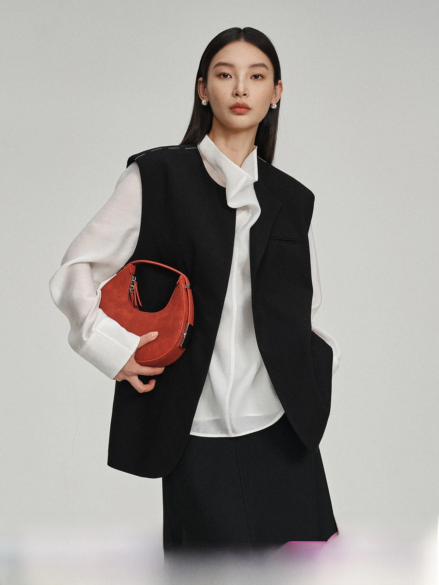 Elegant Commuter round Neck Sleeveless Suit Jacket Women's New Spring Summer Pure Color Arch Needle Design Sensation Western ...
Elegant Commuter round Neck Sleeveless Suit Jacket Women's New Spring Summer Pure Color Arch Needle Design Sensation Western ...