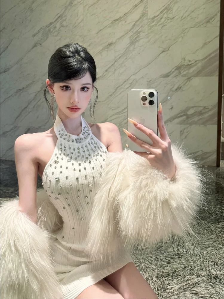 Heavy-Duty Diamond Embedded Necklace Dress Women's Fashionable Elegant Ladylike Short Skirt High Waist Knitted Fabric
Heavy-Duty Diamond Embedded Necklace Dress Women's Fashionable Elegant Ladylike Short Skirt High Waist Knitted Fabric
