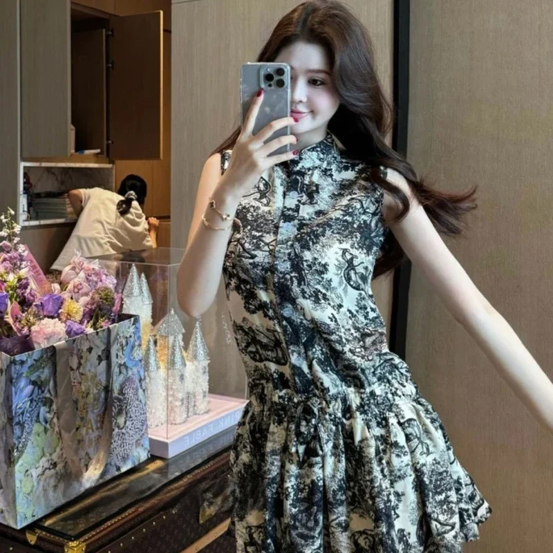 New Chinese Style Summer New Daughter Private Clothes National Style Ink Printing Sleeveless Temperament Shirt Dress Short Skirt
New Chinese Style Summer New Daughter Private Clothes National Style Ink Printing Sleeveless Temperament Shirt Dress Short Skirt