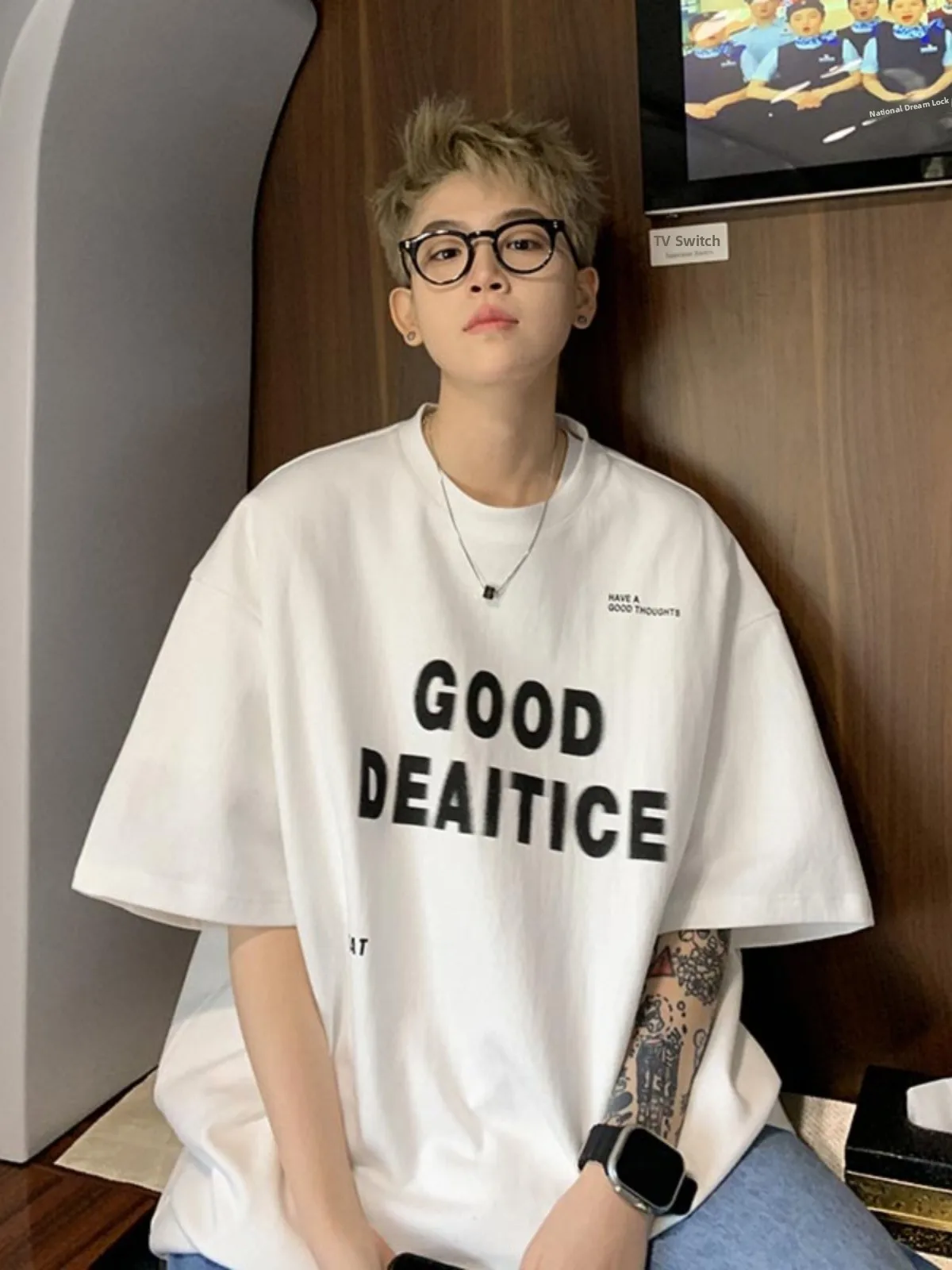 plus Size Men's T-Shirt Pure Cotton Short Sleeve Loose Casual Summer Top American Style Heavyweight Hong Kong Trend Brand
plus Size Men's T-Shirt Pure Cotton Short Sleeve Loose Casual Summer Top American Style Heavyweight Hong Kong Trend Brand