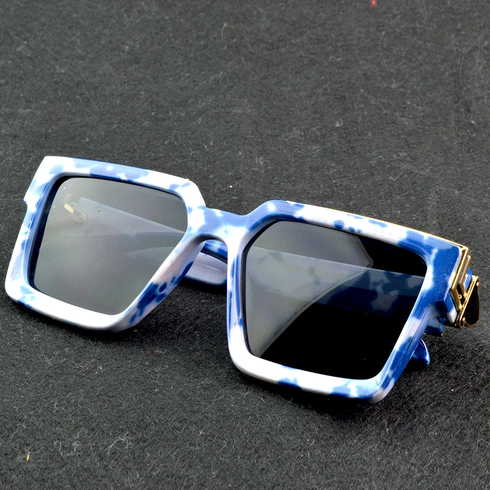Clara Vida Huge Size Square Granite Veil Custom Made Myopia Polarized Sunglasses
Clara Vida Huge Size Square Granite Veil Custom Made Myopia Polarized Sunglasses