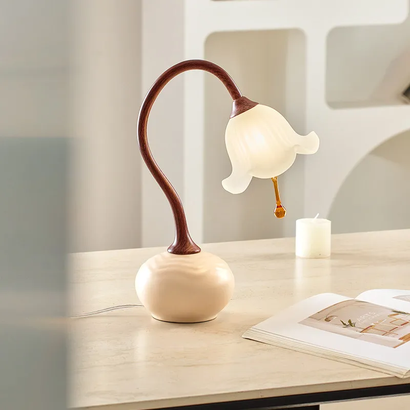 Vintage Cream Style Resin Flower Table Lamps Living Room Study Bedroom Bedside Office Designer Creativity Decoration Desk Lights
Vintage Cream Style Resin Flower Table Lamps Living Room Study Bedroom Bedside Office Designer Creativity Decoration Desk Lights
