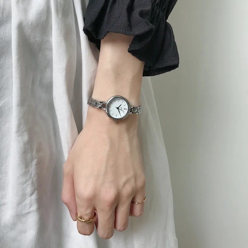 New Female Luxury Student Elegant Ladies Quartz Watch Simple Trend Classic Automatic Waterproof Watch Birthday Gift
New Female Luxury Student Elegant Ladies Quartz Watch Simple Trend Classic Automatic Waterproof Watch Birthday Gift