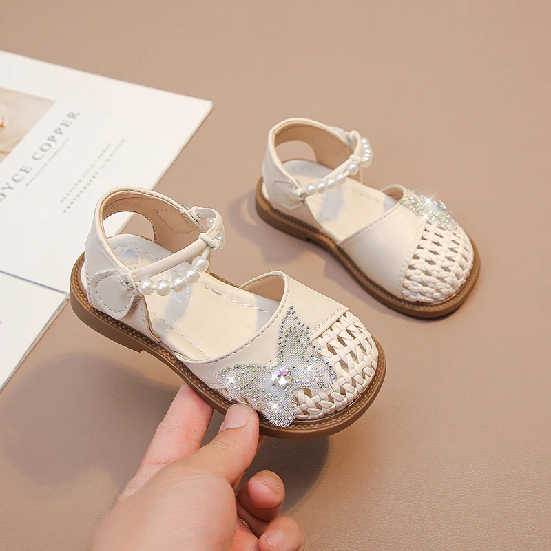 New Children Summer Sandals Princess Pearl Little Girls Hollow-out Shoes Breathable Rhinestone Butterfly Kids Woven Flat Sandals
New Children Summer Sandals Princess Pearl Little Girls Hollow-out Shoes Breathable Rhinestone Butterfly Kids Woven Flat Sandals