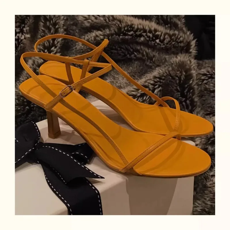 2025 Summer Women's Shoes Pumps Thin Strap Open Toe Thin Heel Sandals Genuine Leather Versatile High Heels Sandalias Mujer
2025 Summer Women's Shoes Pumps Thin Strap Open Toe Thin Heel Sandals Genuine Leather Versatile High Heels Sandalias Mujer