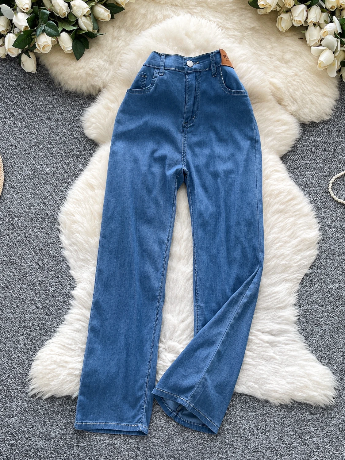 Повседневные утягивающие джинсы с высокой талией, женские летние модные универсальные широкие брюки, удобные длинные брюки
Повседневные утягивающие джинсы с высокой талией, женские летние модные универсальные широкие брюки, удобные длинные брюки