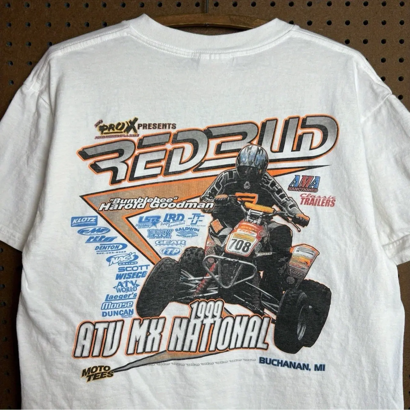 Vintage 1999 Redbud Motocross T-Shirt for Men Retro ATV Racing Graphic Tee with Quad Bike Design White Short Sleeve Casual Shirt
Vintage 1999 Redbud Motocross T-Shirt for Men Retro ATV Racing Graphic Tee with Quad Bike Design White Short Sleeve Casual Shirt