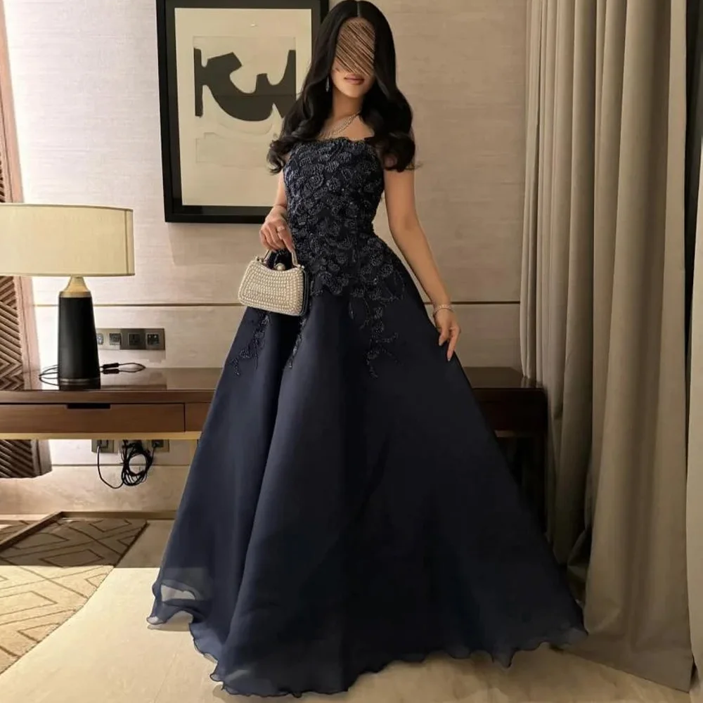 Elegant A-Line Navy Blue Organza Evening Dress Customized Strapless Celebrity Gowns Delicate Sequined Bespoke Occasion Gowns
Elegant A-Line Navy Blue Organza Evening Dress Customized Strapless Celebrity Gowns Delicate Sequined Bespoke Occasion Gowns