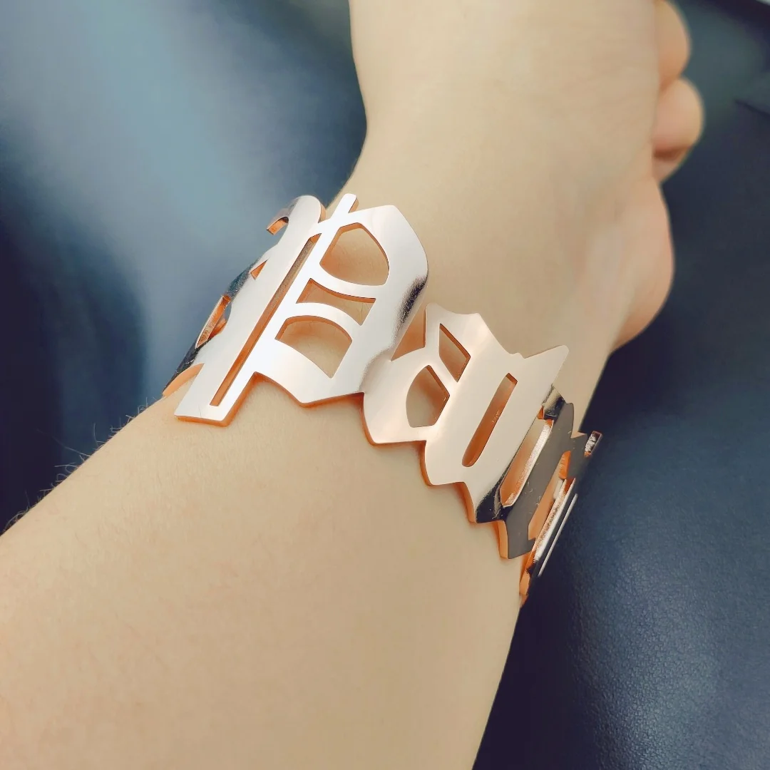 Personalized Name Women's Bangle Stainless Steel Gold Silver Bracelet Personalized Charm Bracelet Valentine's Day Jewelry Gift
Personalized Name Women's Bangle Stainless Steel Gold Silver Bracelet Personalized Charm Bracelet Valentine's Day Jewelry Gift