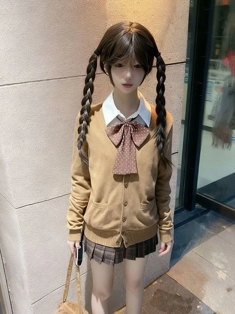 College Sle Knitted Cardigan Sweater Jaet Long Sve Caramel Croissant Skirt Set Autumn Winter Faion Ensemble for Women
College Sle Knitted Cardigan Sweater Jaet Long Sve Caramel Croissant Skirt Set Autumn Winter Faion Ensemble for Women