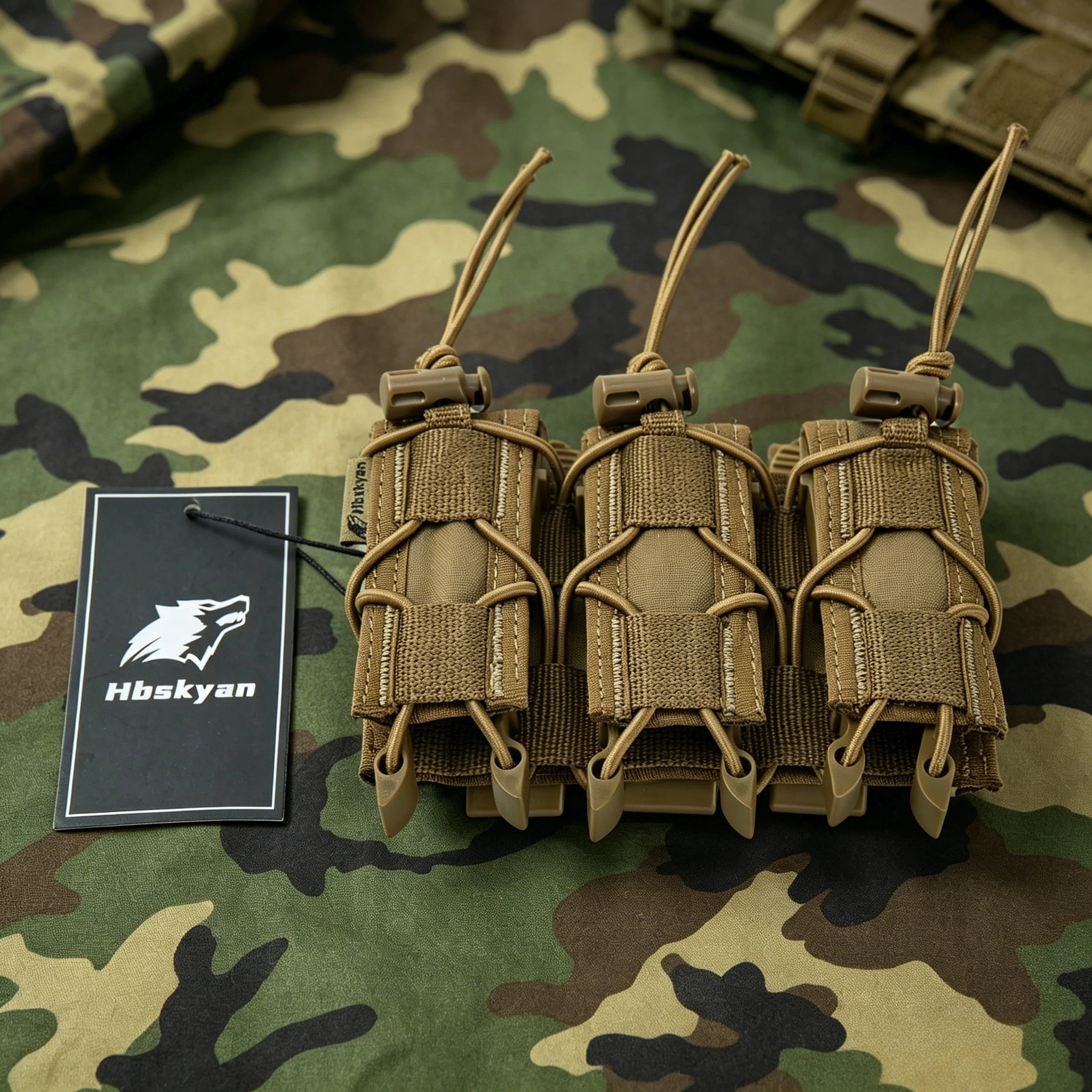 Tiger Type Triple 9mm Magazine Pouch Sand Color Quick Draw Universal Storage MOLLE Fit Tactical Waist Belt Vest Airsoft Shooting
Tiger Type Triple 9mm Magazine Pouch Sand Color Quick Draw Universal Storage MOLLE Fit Tactical Waist Belt Vest Airsoft Shooting