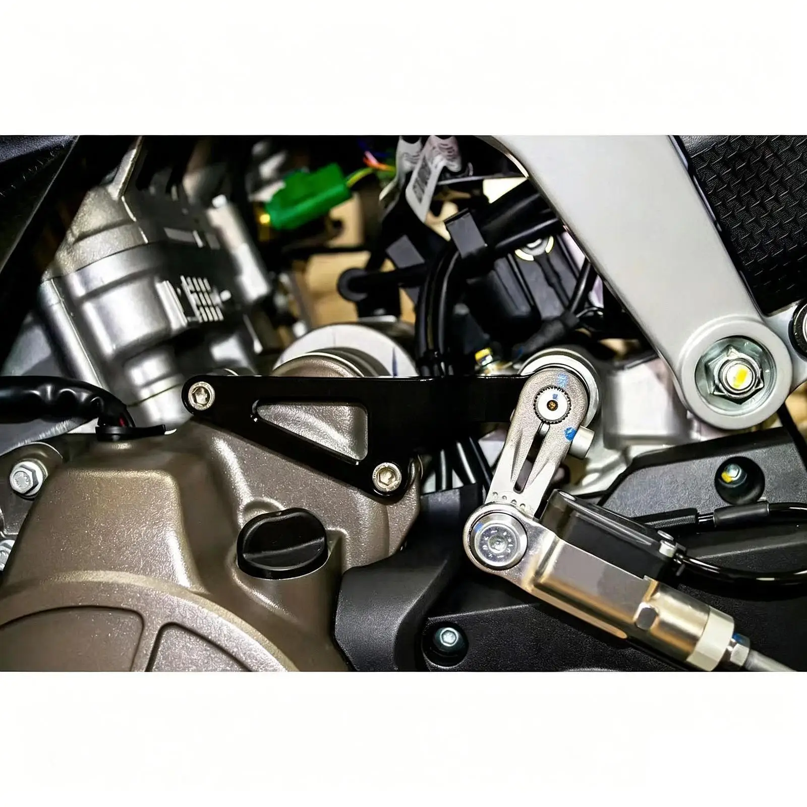 Shifting Shifter Holder Bracket Gear Shift Support Replaces Part Easy to Install Gear Shift Stabilizer for RS457 Accs
Shifting Shifter Holder Bracket Gear Shift Support Replaces Part Easy to Install Gear Shift Stabilizer for RS457 Accs