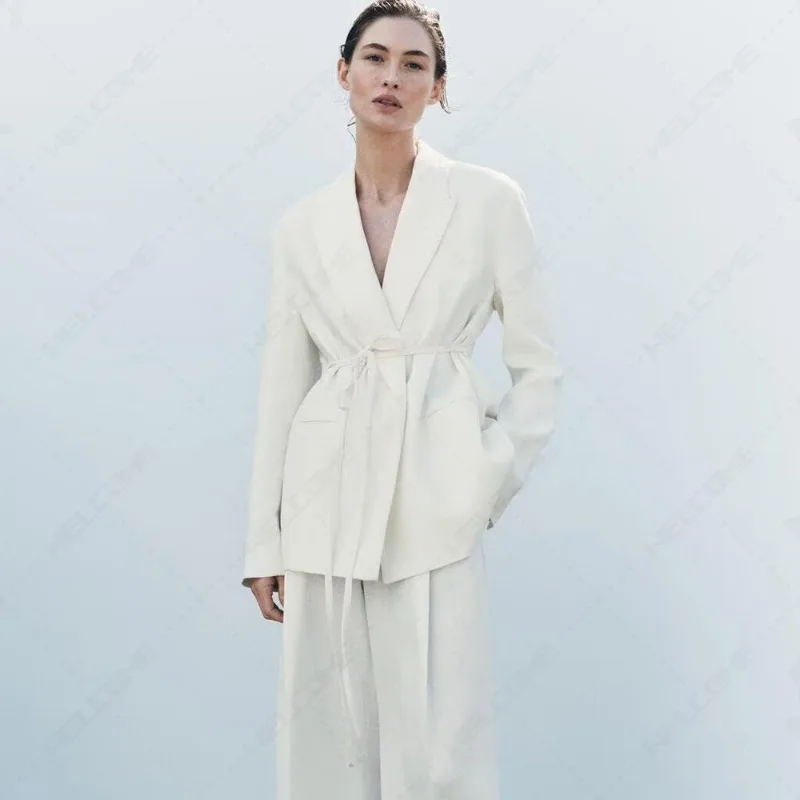 2025 new women's casual and elegant design with European and American retro linen blend suit jacket&pants set
2025 new women's casual and elegant design with European and American retro linen blend suit jacket&pants set