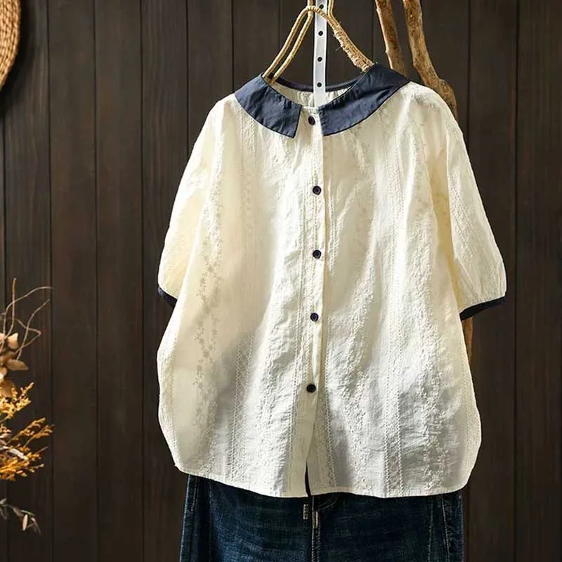 Jacquard Contrasting Doll Neck Short Sleeved Shirt for Women, Loose and Slimming Summer Wear, Artistic and Casual Top
Jacquard Contrasting Doll Neck Short Sleeved Shirt for Women, Loose and Slimming Summer Wear, Artistic and Casual Top