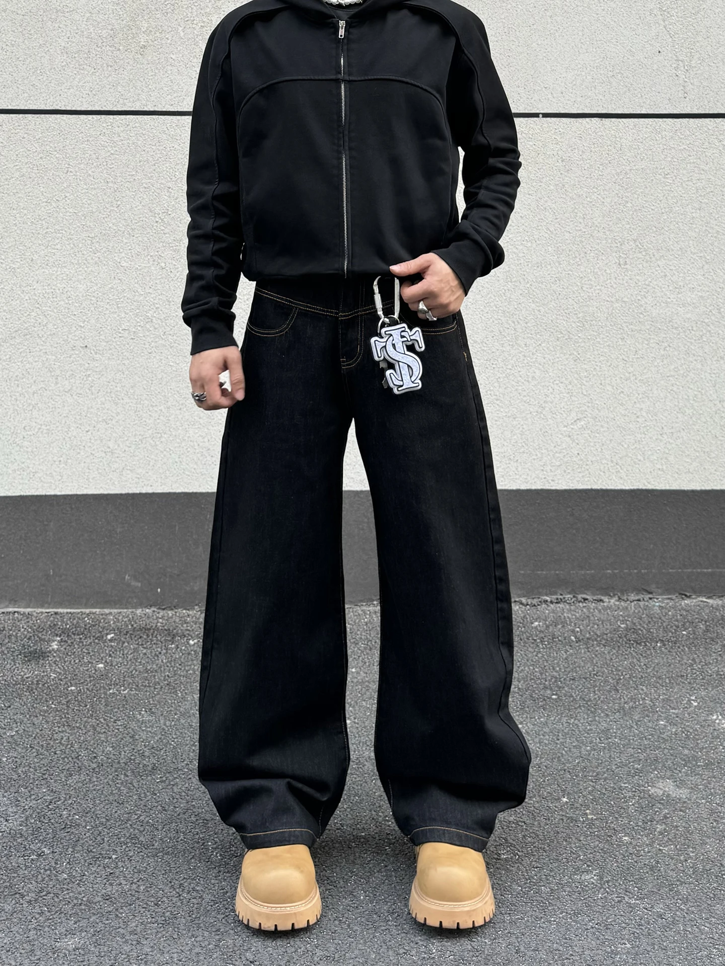 Американский ретро Bla, оригинальный дизайн ножа из воловьей кожи, свободные широкие джинсы, мужские модные повседневные хлопковые брюки прямого кроя
Американский ретро Bla, оригинальный дизайн ножа из воловьей кожи, свободные широкие джинсы, мужские модные повседневные хлопковые брюки прямого кроя