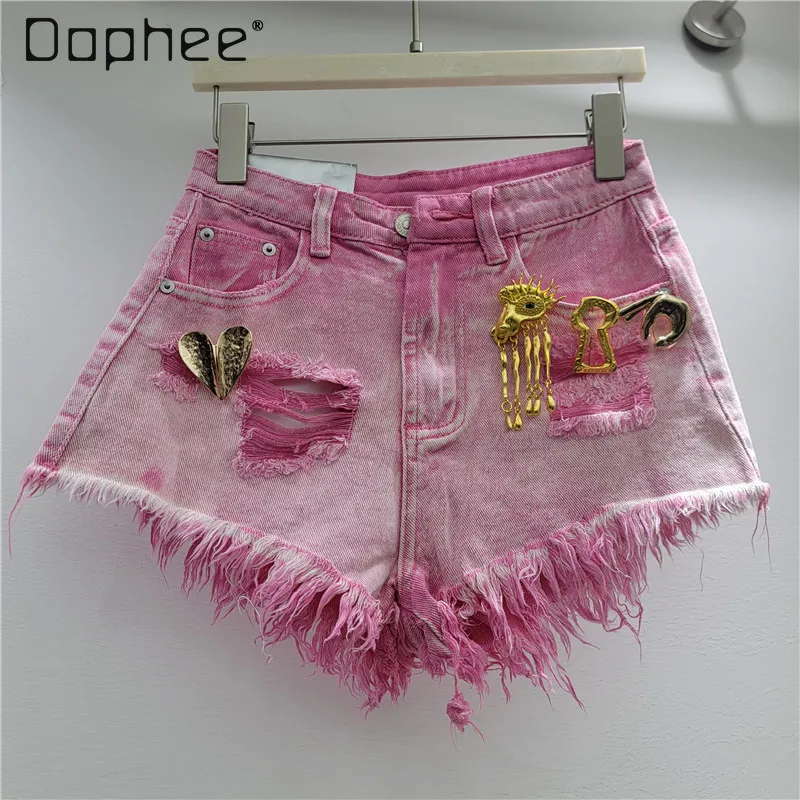 Metal Decoration Spice Girl Hollow Out Wide-leg Denim Shorts Women Summer New Trendy Rough Edge Slim A-line Hot Girl Shorts
Metal Decoration Spice Girl Hollow Out Wide-leg Denim Shorts Women Summer New Trendy Rough Edge Slim A-line Hot Girl Shorts