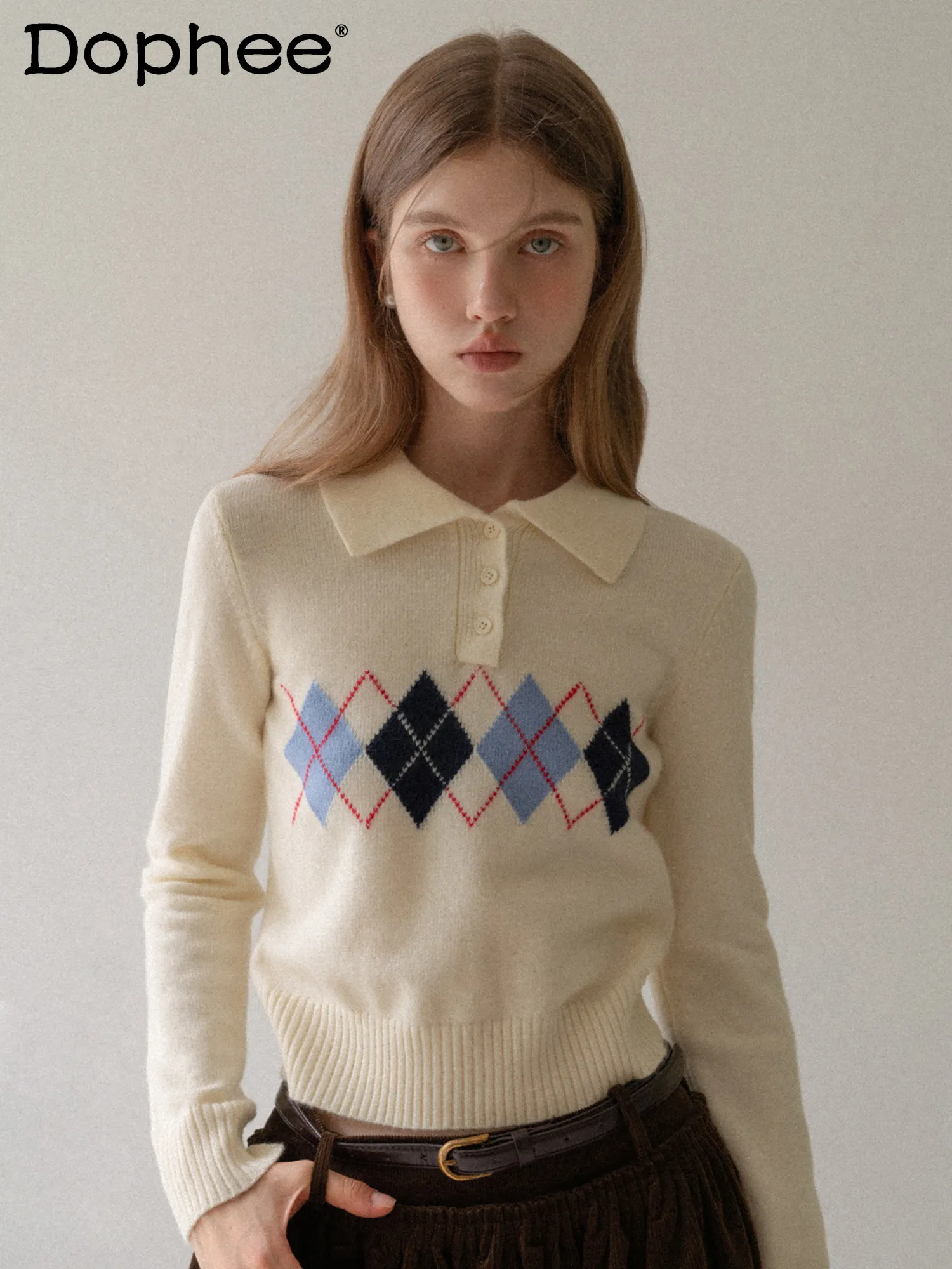 2026 Spring New Polo Collar Rhombus Knitted Sweater American Retro Trend Temperament Slim and Thin Commuter Short Top
2026 Spring New Polo Collar Rhombus Knitted Sweater American Retro Trend Temperament Slim and Thin Commuter Short Top