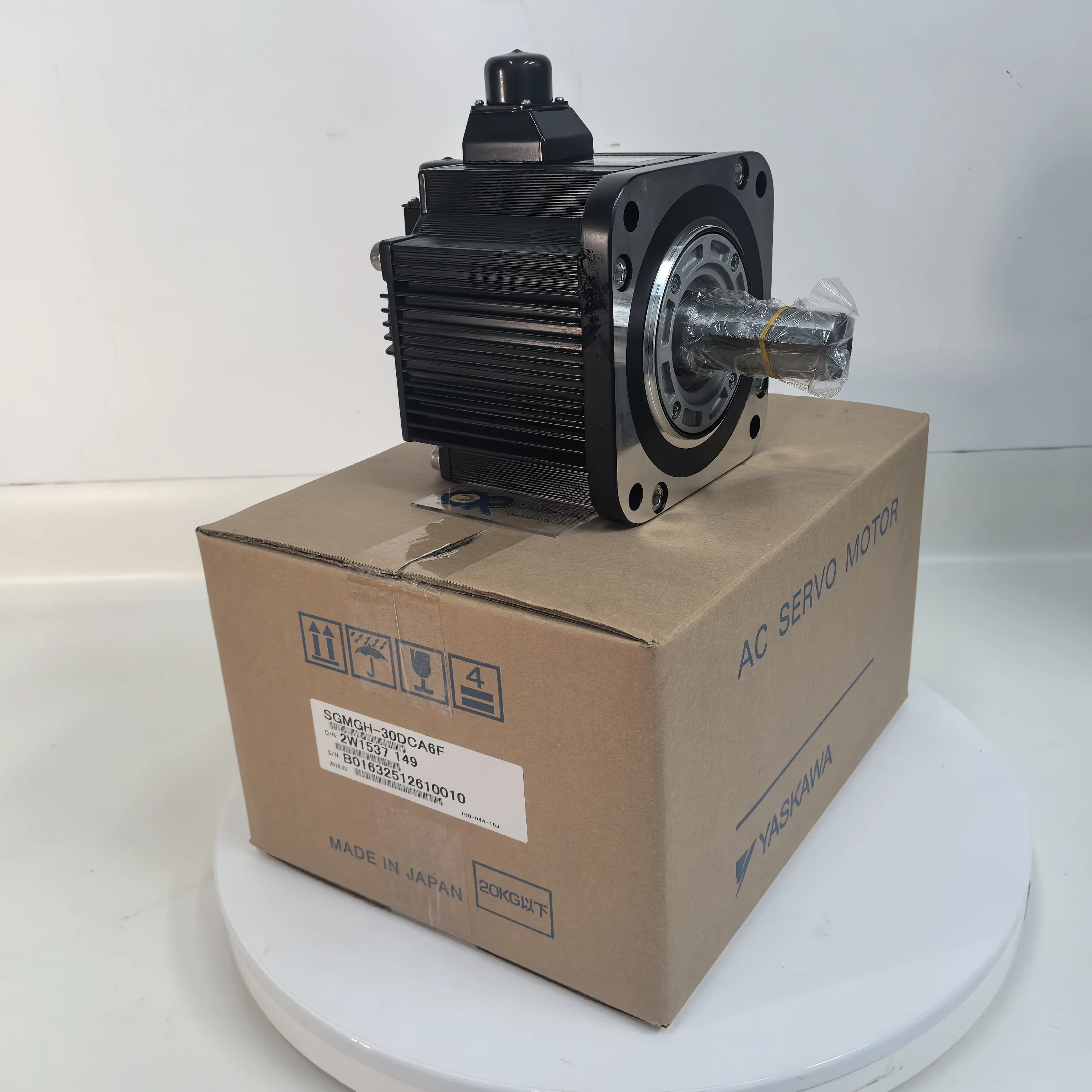 New Yaskawa SGMGH-30DCA6F Servo Motor 1 Year Warranty In Stock
New Yaskawa SGMGH-30DCA6F Servo Motor 1 Year Warranty In Stock