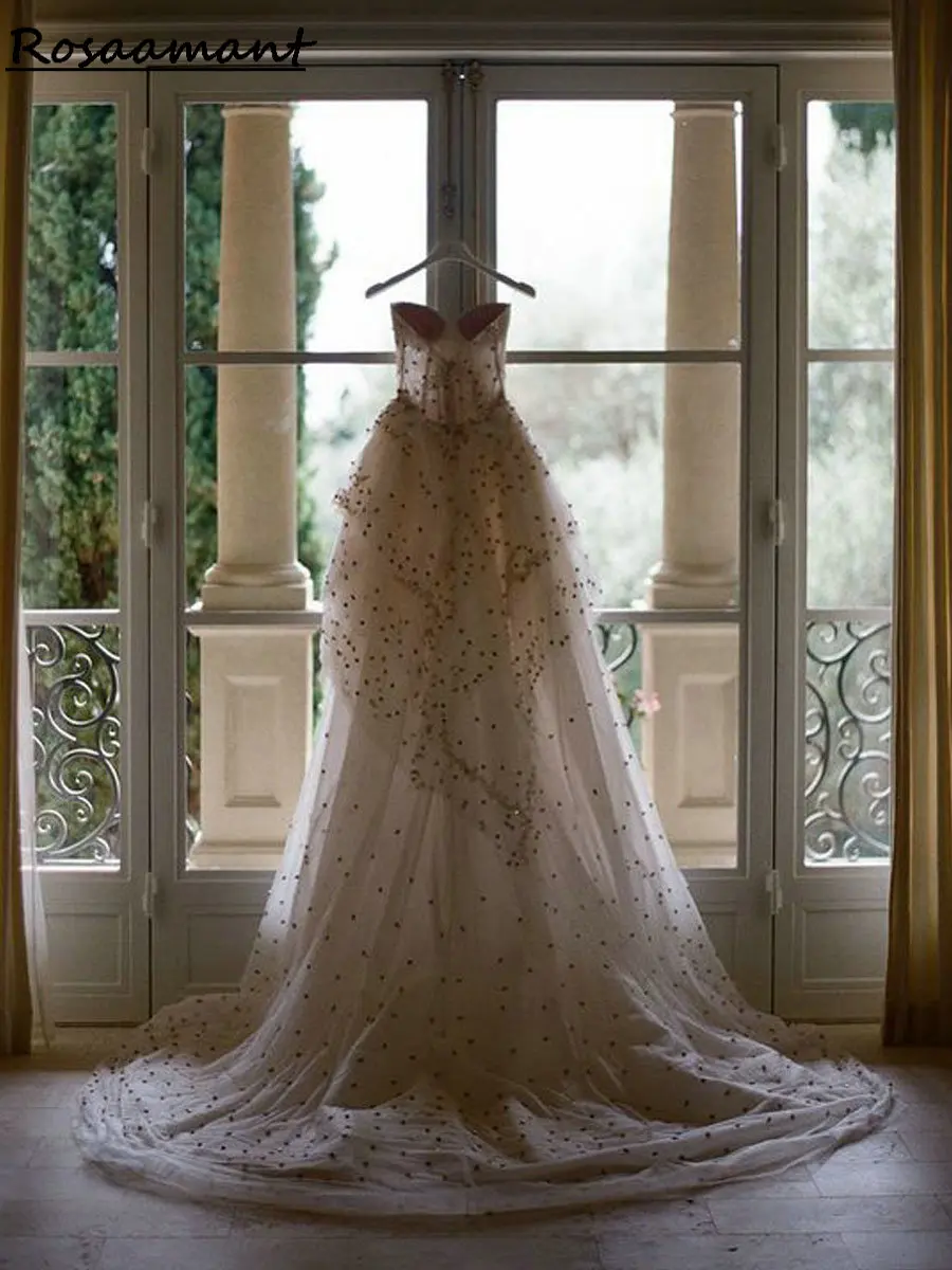 Luxury Pearls Beading Tassel A-Line Wedding Dresses Sleeveless 3D Flowers Ruffles Boho Country Customized Bridal Gowns
Luxury Pearls Beading Tassel A-Line Wedding Dresses Sleeveless 3D Flowers Ruffles Boho Country Customized Bridal Gowns