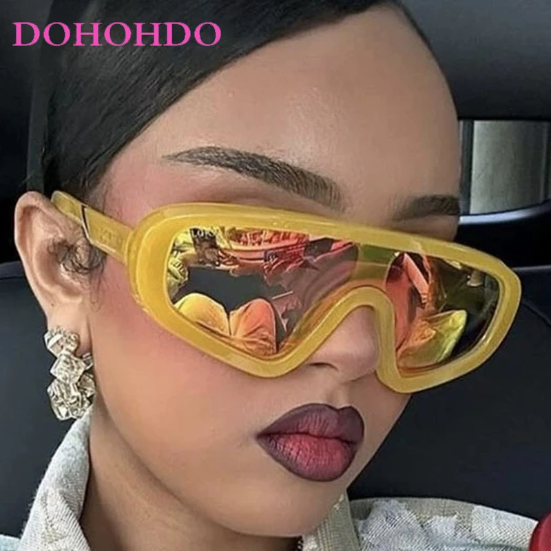 Oversized Frame Y2K One-Piece Women Sunglasses Luxury Brand Punk Wrap Around Men Sunglass Outdoor Sports Goggles Lentes UV400
Oversized Frame Y2K One-Piece Women Sunglasses Luxury Brand Punk Wrap Around Men Sunglass Outdoor Sports Goggles Lentes UV400