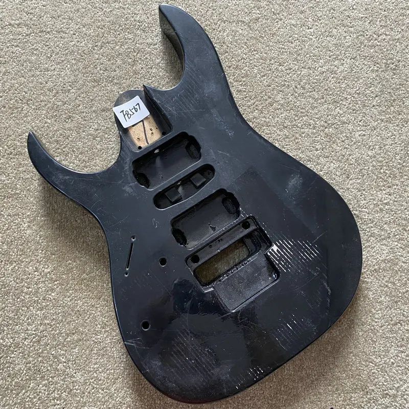 FB567 6 String Electric Guitar Unfinished Floyd Rose Guitar Body Black Color with Dirty and Damages Left Hand Version for DIY
FB567 6 String Electric Guitar Unfinished Floyd Rose Guitar Body Black Color with Dirty and Damages Left Hand Version for DIY