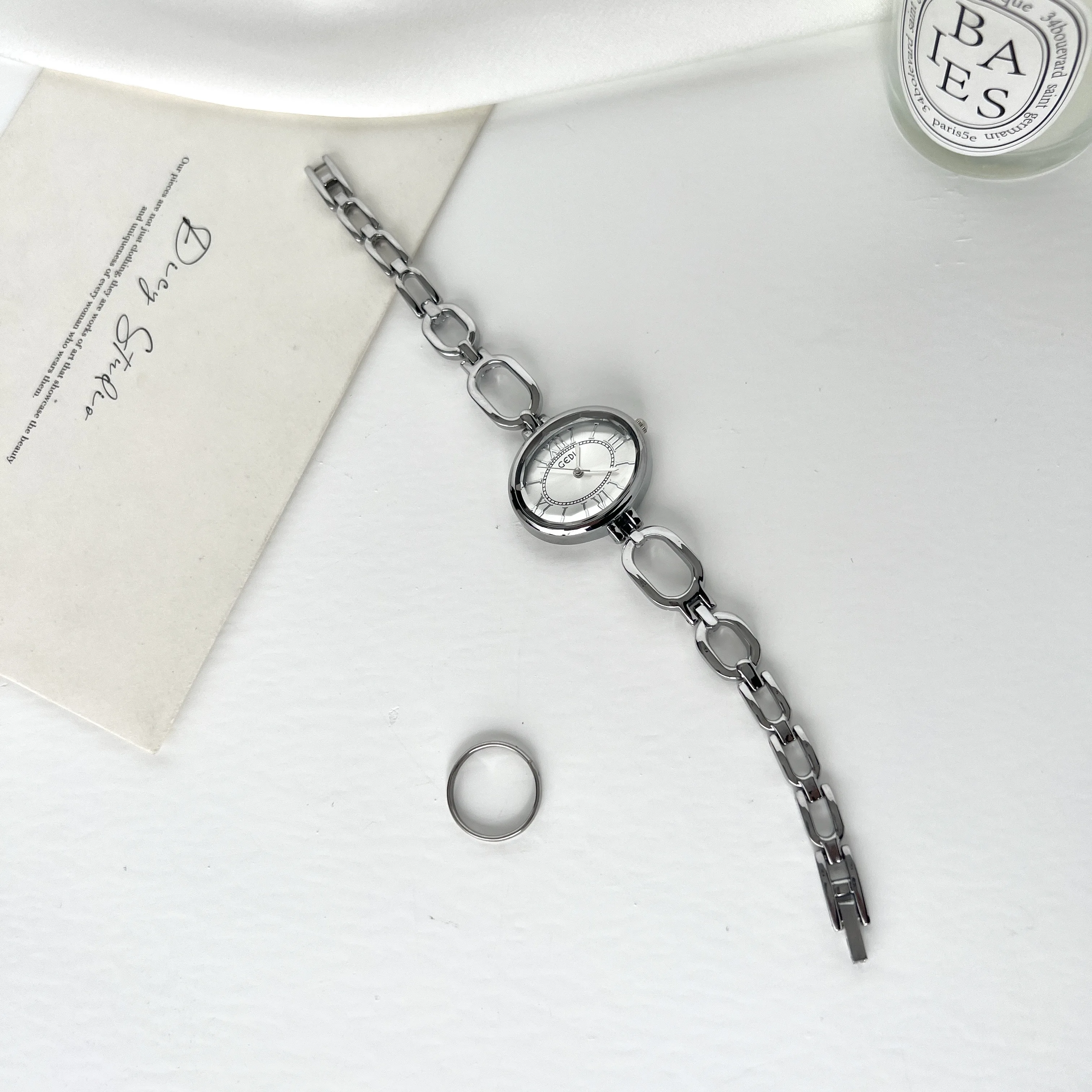 New Autumn/Winter Luxury Women'S Watches: Openwork, Minimalist, Elegant, Trendy Women'S Watches, Exquisite Women'S Wristwatches.
New Autumn/Winter Luxury Women'S Watches: Openwork, Minimalist, Elegant, Trendy Women'S Watches, Exquisite Women'S Wristwatches.