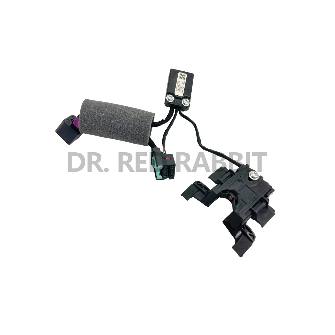Shifter Position Micro Switch 5Q0713128A Replacement for R32 Rabbit Variant Novo Micro Switch Shifter Micro Switch
Shifter Position Micro Switch 5Q0713128A Replacement for R32 Rabbit Variant Novo Micro Switch Shifter Micro Switch