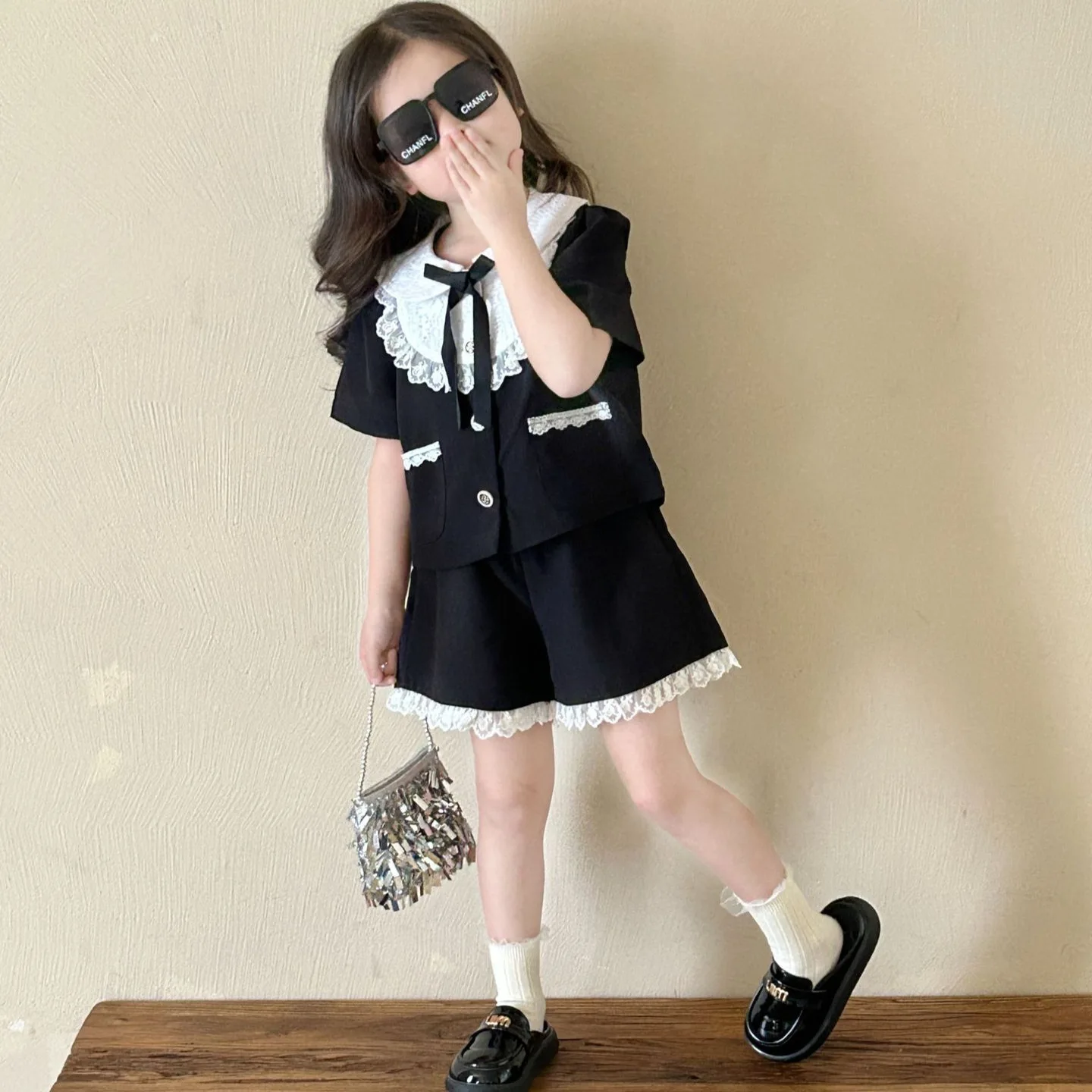 Summer Korean Children Girls 2PCS Clothes Set Single Breasted Short Sleeve Lace Bow Tops Straight Shorts Suit Kid Girls Outfits
Summer Korean Children Girls 2PCS Clothes Set Single Breasted Short Sleeve Lace Bow Tops Straight Shorts Suit Kid Girls Outfits