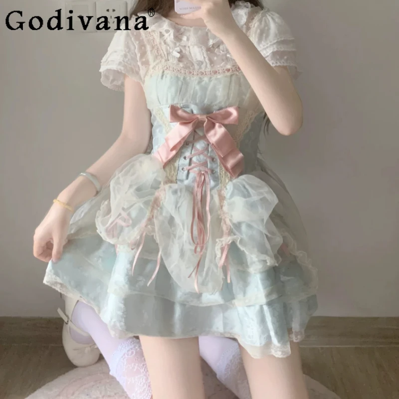Summer Elegant Lolita Sweet Lace Round Neck Short Sleeve Blouse Fashion Women Versatile Gauze Ruffles Bow Age-reducing Shirts
Summer Elegant Lolita Sweet Lace Round Neck Short Sleeve Blouse Fashion Women Versatile Gauze Ruffles Bow Age-reducing Shirts