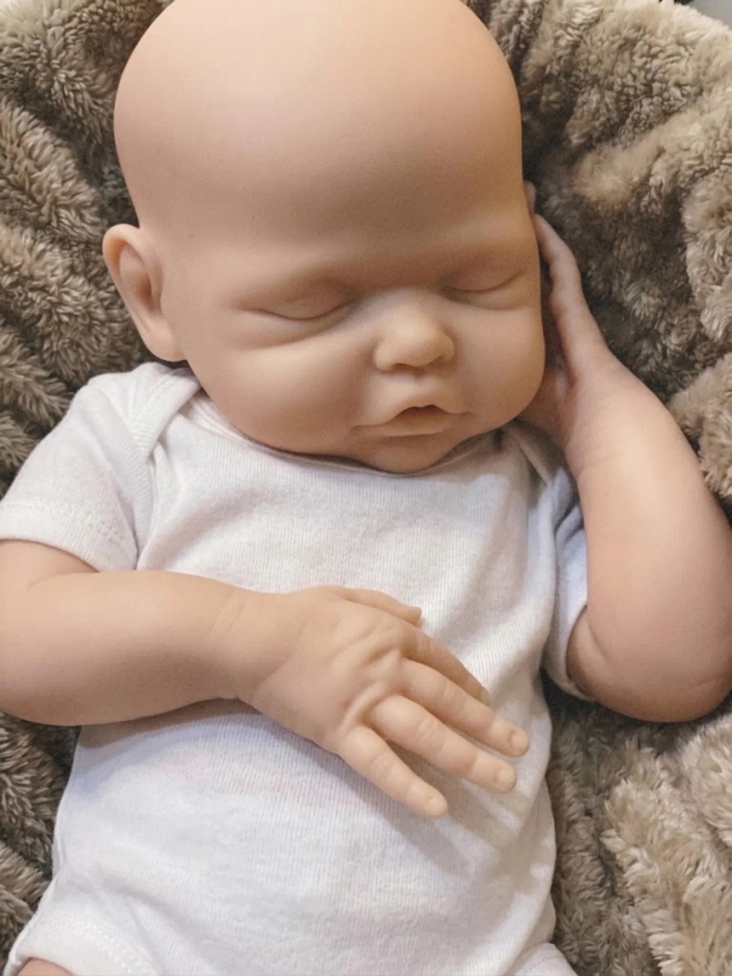 17-дюймовая кукла-реборн для девочек, неокрашенная, с мягким силиконовым телом, реалистичная, в качестве подарка на Рождество, кукла-реборн для малышей
17-дюймовая кукла-реборн для девочек, неокрашенная, с мягким силиконовым телом, реалистичная, в качестве подарка на Рождество, кукла-реборн для малышей