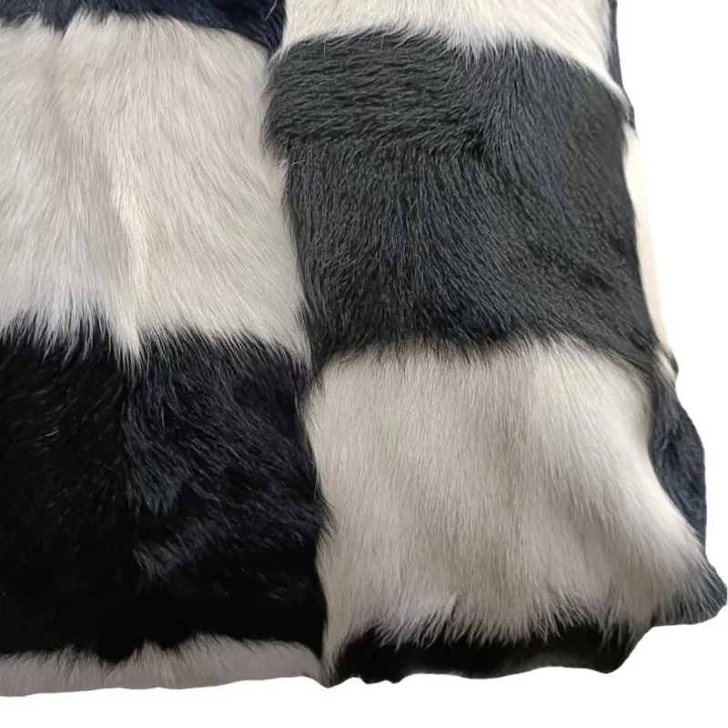 Hand-spliced black and white fur real hair pillow light luxury medieval high-end sofa pillow
Hand-spliced black and white fur real hair pillow light luxury medieval high-end sofa pillow