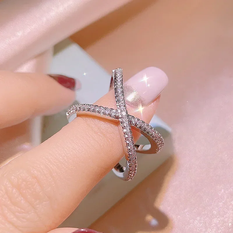 Valentine's Day Gift Sterling Silver Rings for Women Girl Wedding Band Party Multilayer Cross Micro Inlay Ring Jewelry Wholesale
Valentine's Day Gift Sterling Silver Rings for Women Girl Wedding Band Party Multilayer Cross Micro Inlay Ring Jewelry Wholesale