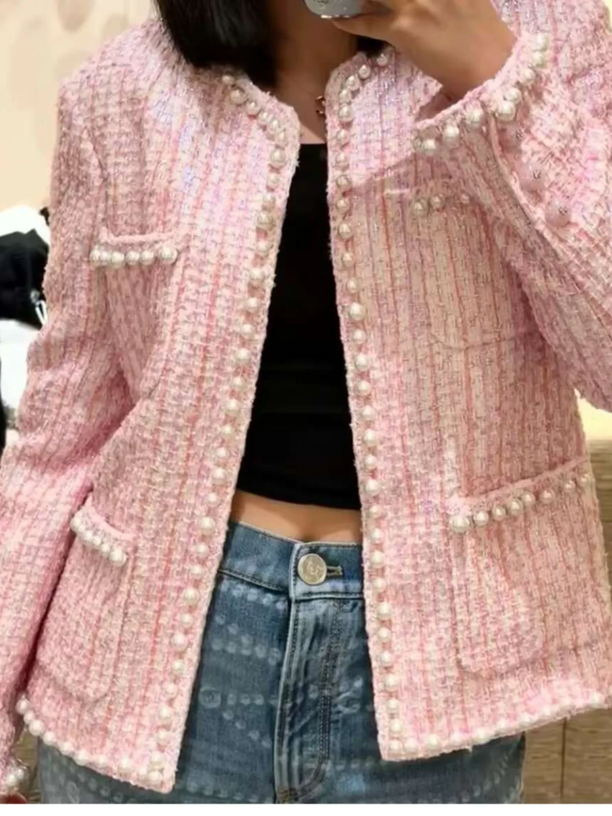 Spring 2025 New Sle ort Pink Tweed Jaet Women's Faion Ele Quali High-End Feel Small Fraance Sle Outerwear
Spring 2025 New Sle ort Pink Tweed Jaet Women's Faion Ele Quali High-End Feel Small Fraance Sle Outerwear