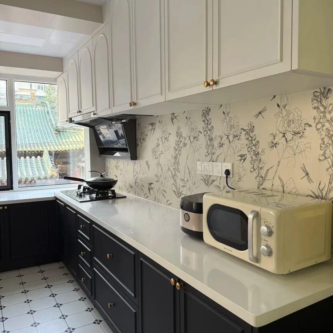 %Modern Pine Wood Molding Doors Custom Kitchen Cabinets Water Resistant Multi-Functional on Wheel for Kitchen Hotels Restaurants
%Modern Pine Wood Molding Doors Custom Kitchen Cabinets Water Resistant Multi-Functional on Wheel for Kitchen Hotels Restaurants