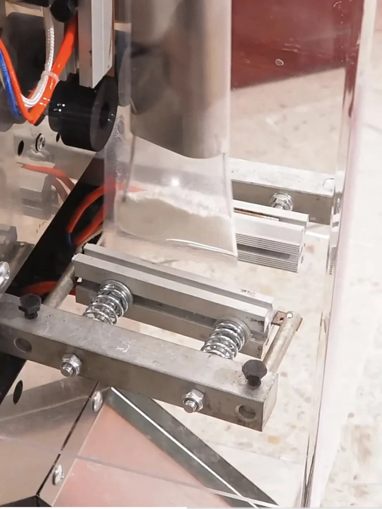 High-quality Automatic Granule Packaging Machine With Back Sealing Machine And Three-side Sealing Machine
High-quality Automatic Granule Packaging Machine With Back Sealing Machine And Three-side Sealing Machine