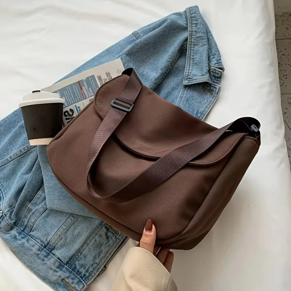 Nylon Crossbody Bag Large Capacity Japanese Style Message Bag Lightweight Solid Color Shoulder Bag Outdoor Fashion Accessories
Nylon Crossbody Bag Large Capacity Japanese Style Message Bag Lightweight Solid Color Shoulder Bag Outdoor Fashion Accessories