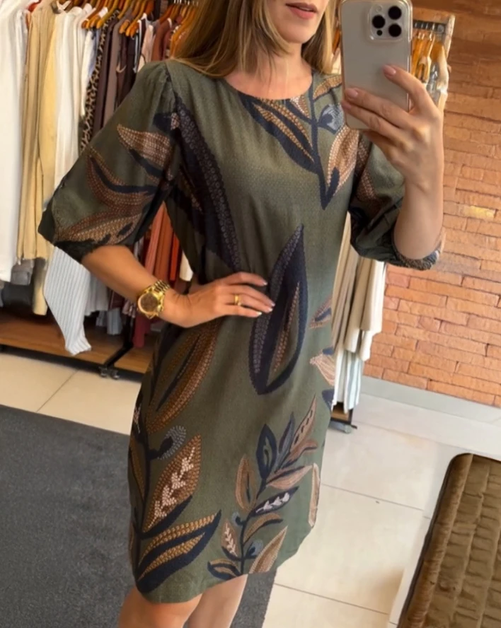 Plant print round neck half sleeved Midi dress, fashionable and casual, new women's clothing for summer 2025
Plant print round neck half sleeved Midi dress, fashionable and casual, new women's clothing for summer 2025