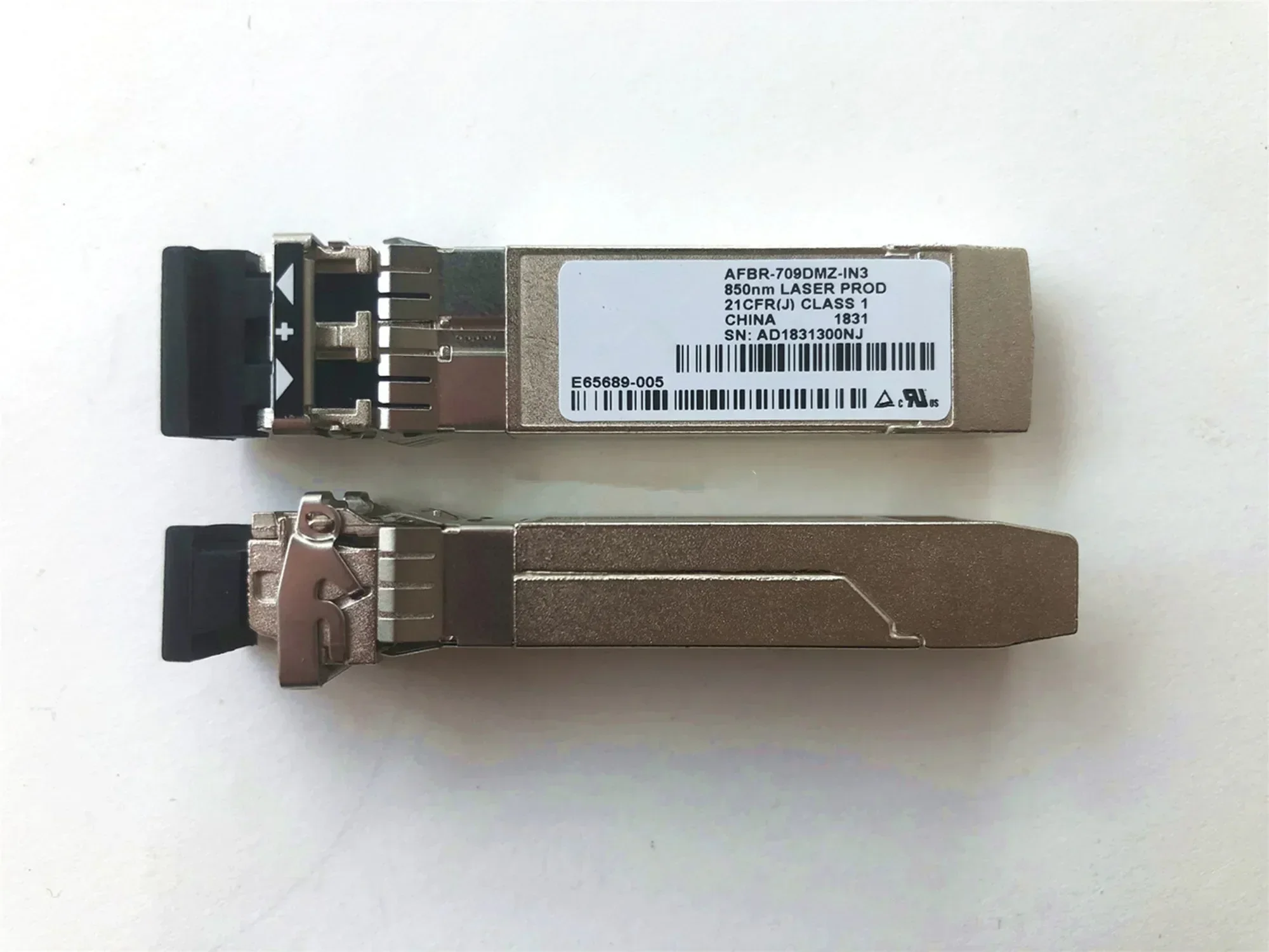 New optical fiber sfp+ 10g AFBR-709DMZ-IN3 E65689-005 E10GSFPSR 850NM I-tel X520 X710 82599 Network General Purpose SFP Module
New optical fiber sfp+ 10g AFBR-709DMZ-IN3 E65689-005 E10GSFPSR 850NM I-tel X520 X710 82599 Network General Purpose SFP Module