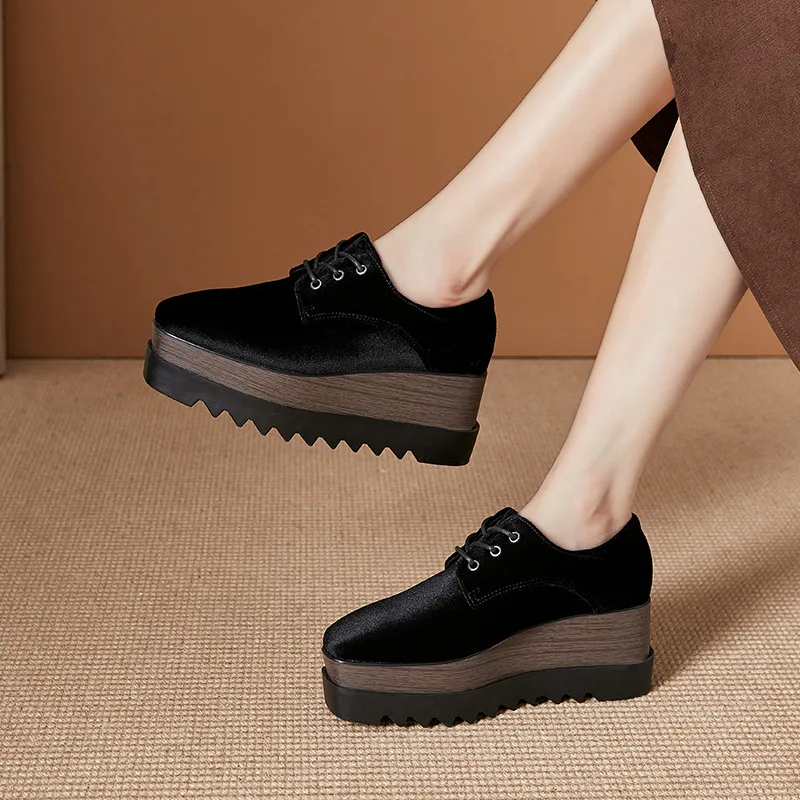 Thick Bottom Oxfords Woman Platform Lace up Wedges Shoes Square toe Velvet Shallow Loafers Fashion Pumps Heightening Shoes
Thick Bottom Oxfords Woman Platform Lace up Wedges Shoes Square toe Velvet Shallow Loafers Fashion Pumps Heightening Shoes