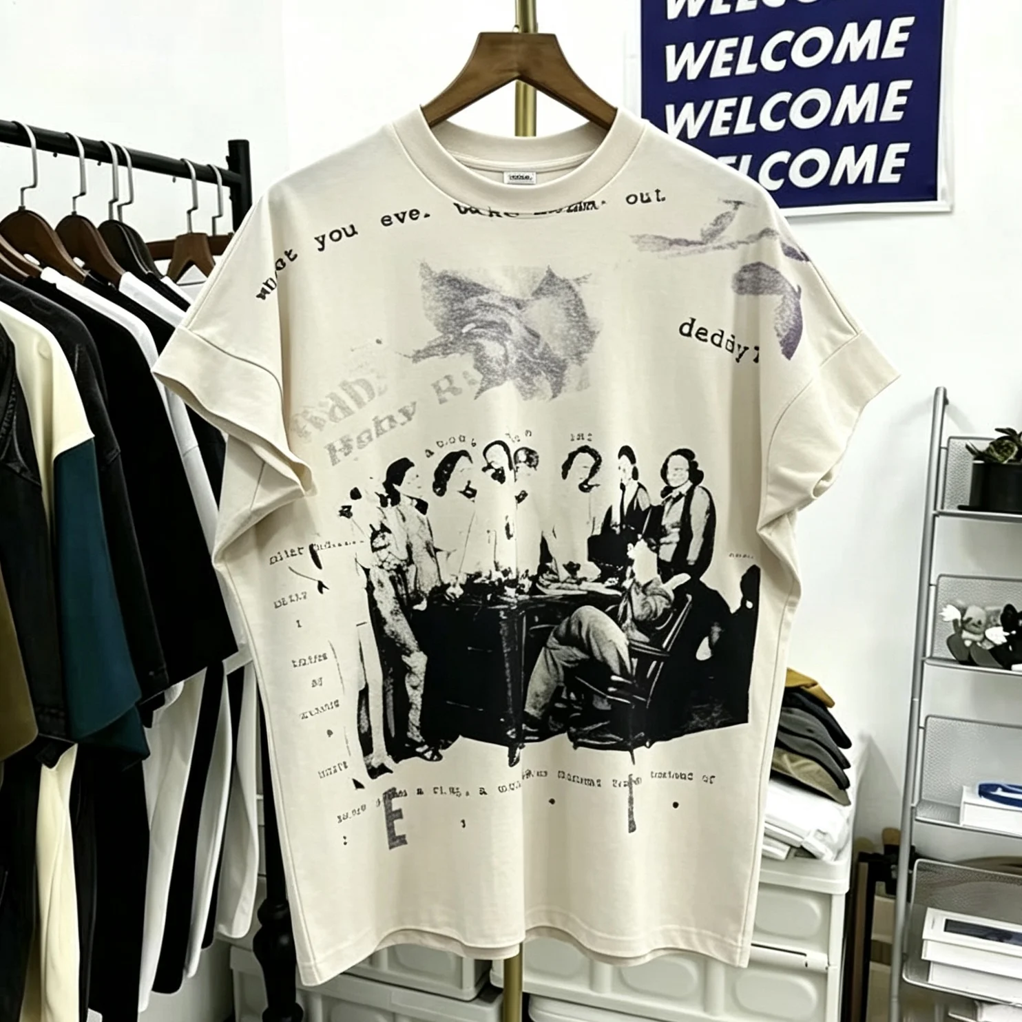 Washed Loose Cotton Tank Top And T-Shirt with Portrait Print for Men And Women Breathable Comfortable Summer Fashion
Washed Loose Cotton Tank Top And T-Shirt with Portrait Print for Men And Women Breathable Comfortable Summer Fashion