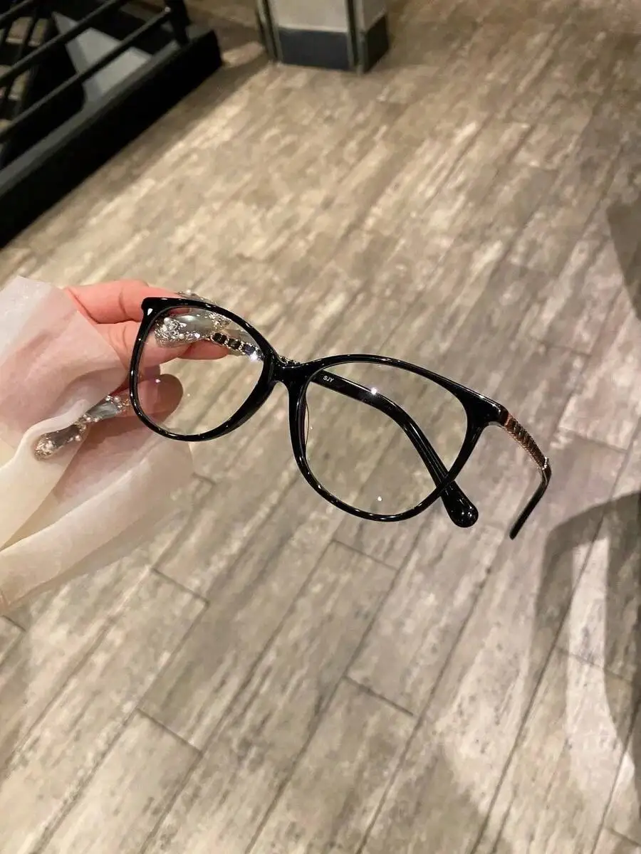Elegant Cat Eye Blue Light Glasses For Women Unisex Lightweight Computer Gaming Eyewear
Elegant Cat Eye Blue Light Glasses For Women Unisex Lightweight Computer Gaming Eyewear