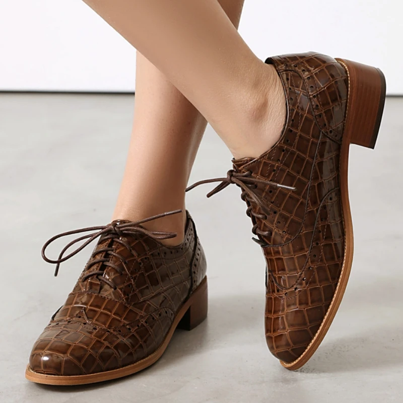 Женские туфли-оксфорды на низком блочном каблуке, большие размеры 48, 50, элегантные черные, коричневые офисные туфли для девочек, удобные
Женские туфли-оксфорды на низком блочном каблуке, большие размеры 48, 50, элегантные черные, коричневые офисные туфли для девочек, удобные