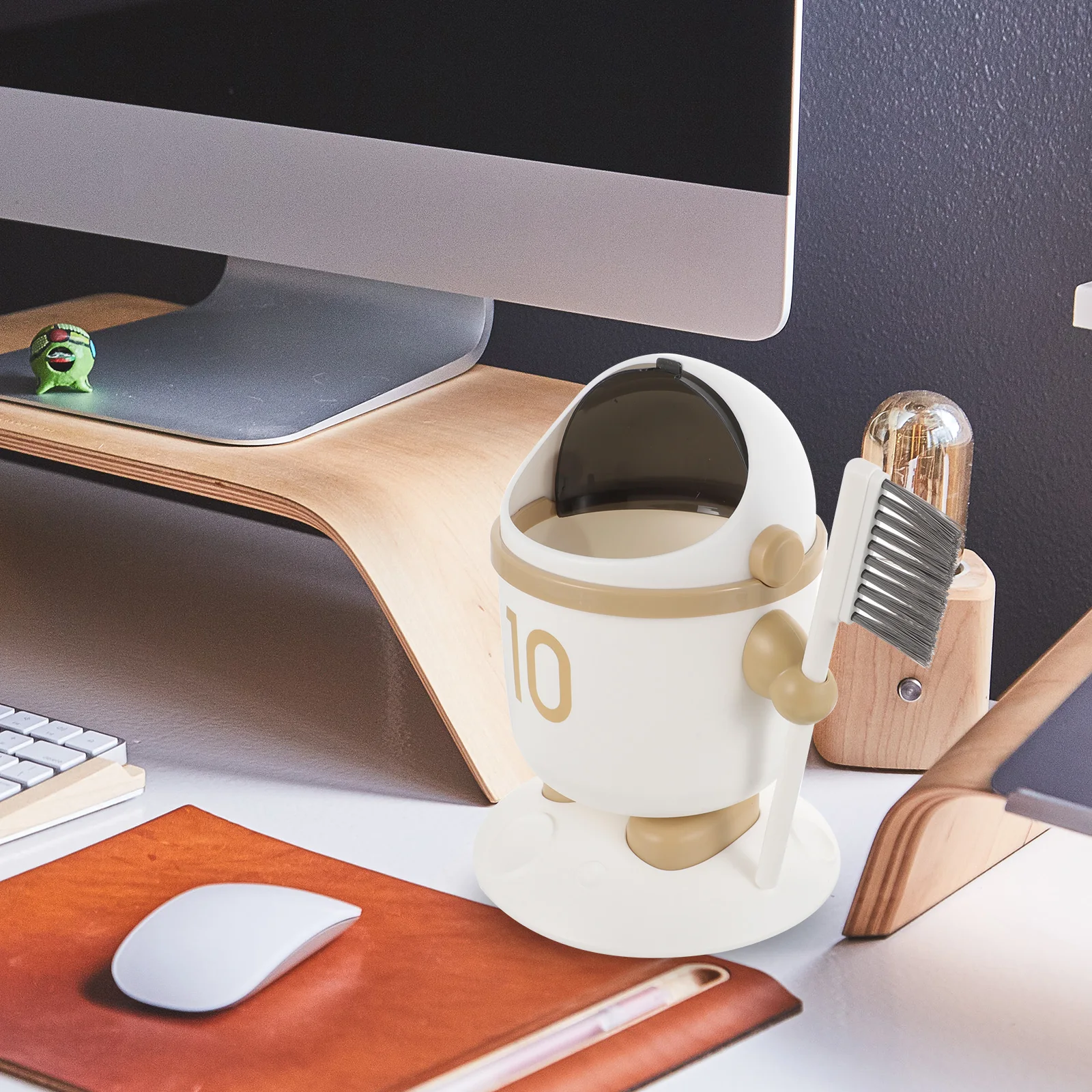 Mini Astronaut Desk Trash Can Plastic Garbage Bin Small Waste Basket Home Office Bedroom Living Room Kitchen Bathroom Rubbish 
Mini Astronaut Desk Trash Can Plastic Garbage Bin Small Waste Basket Home Office Bedroom Living Room Kitchen Bathroom Rubbish