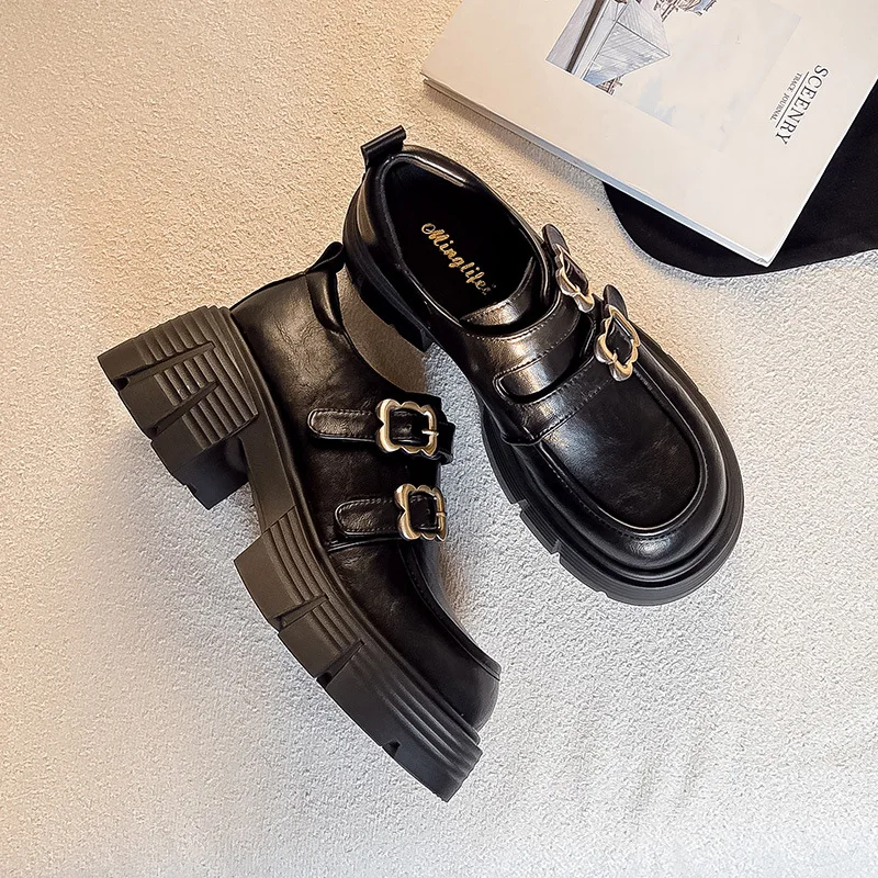 Thick Soled Loafers Women 2025 Spring Vintage British Small Leather Shoes Japanese Women Jk Chunky Single Shoes Large Size 35-42
Thick Soled Loafers Women 2025 Spring Vintage British Small Leather Shoes Japanese Women Jk Chunky Single Shoes Large Size 35-42